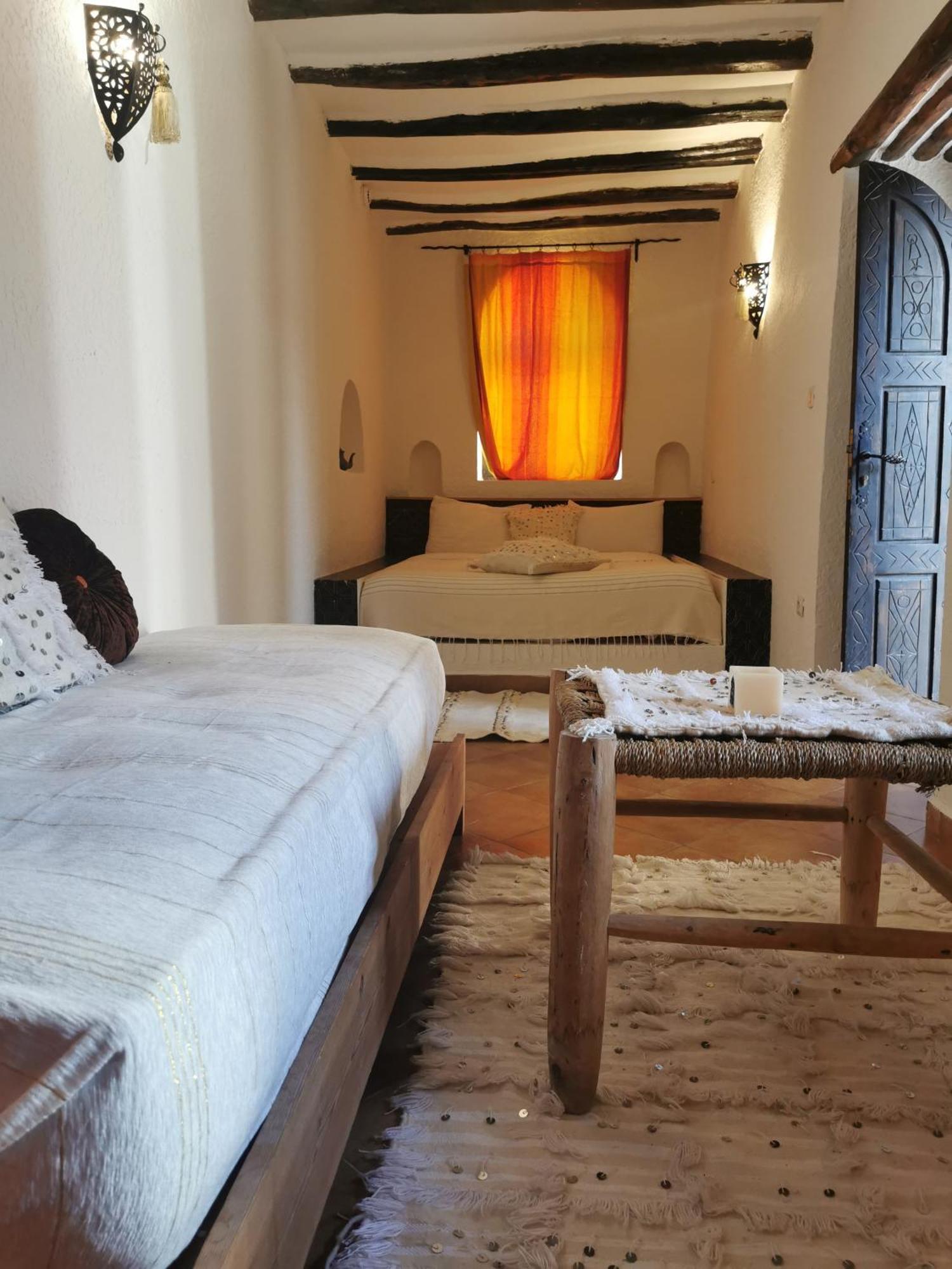 Riad Eucalyptus As-Sawíra Exteriér fotografie